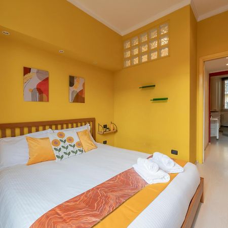 Xenia Apartments - Colorful Apartment In Fiera Area Mediolan Zewnętrze zdjęcie